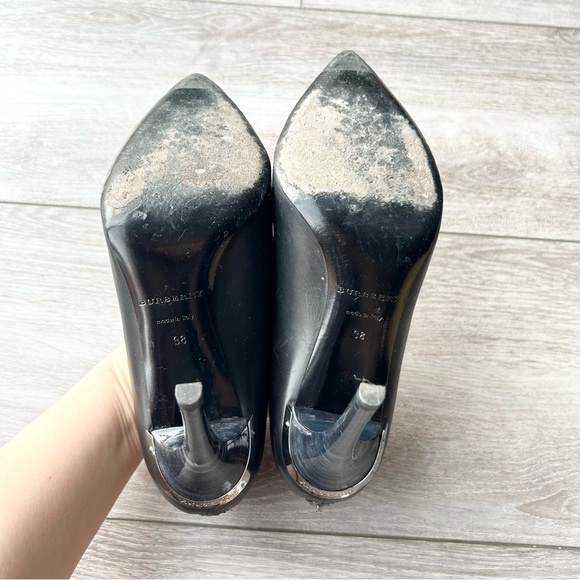 Burberry Black Buttery All Leather Heeled Booties Made in Italy - Picture 14 of 16